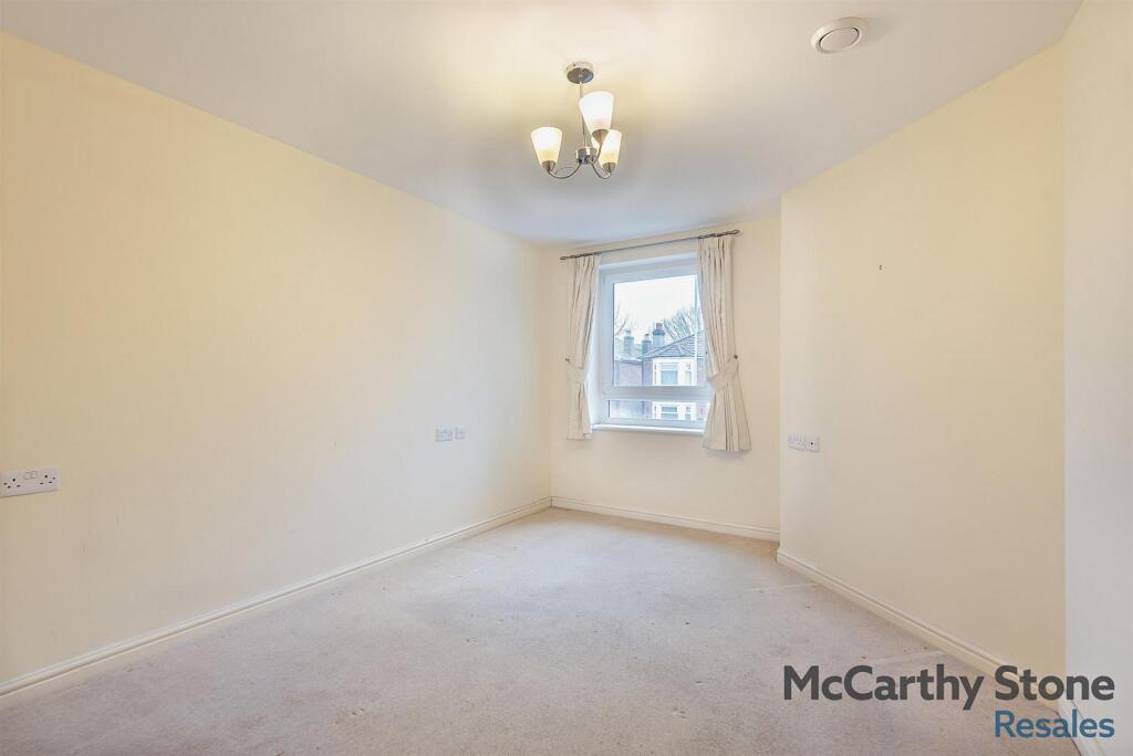 8637321-interior05-800.jpg