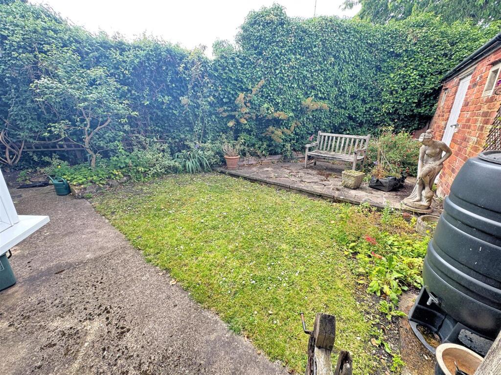 Garden 2.jpg