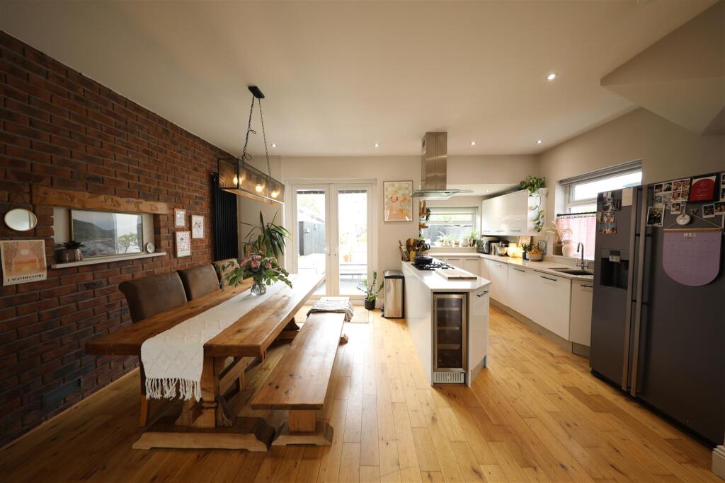 kitchen diner