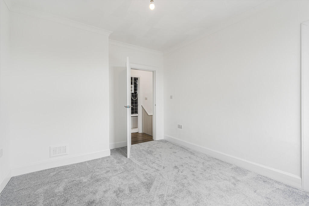 3 Cedar Street, G...