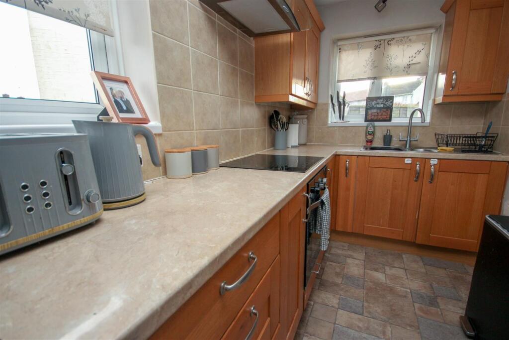 Kitchen Area.jpg