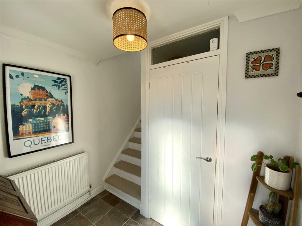 ENTRANCE HALL