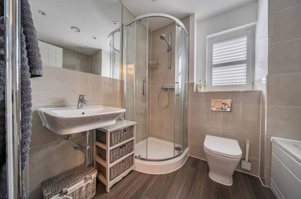 1371459-16-68ff6f...