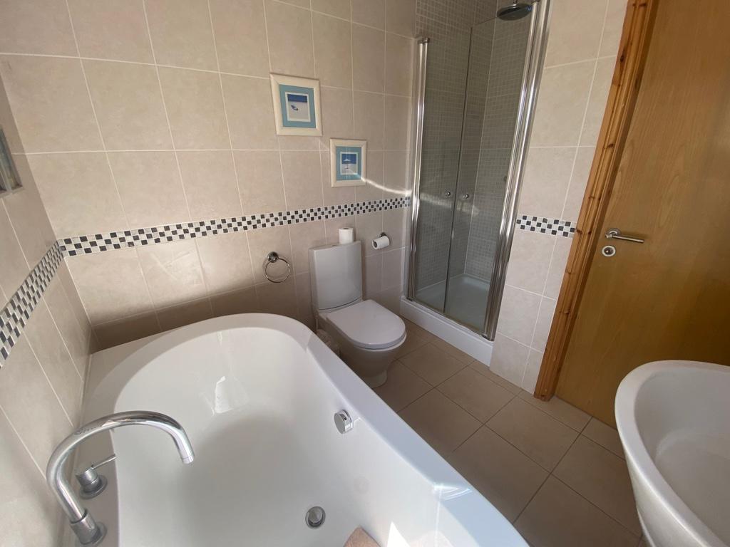 1st Floor Bathroom