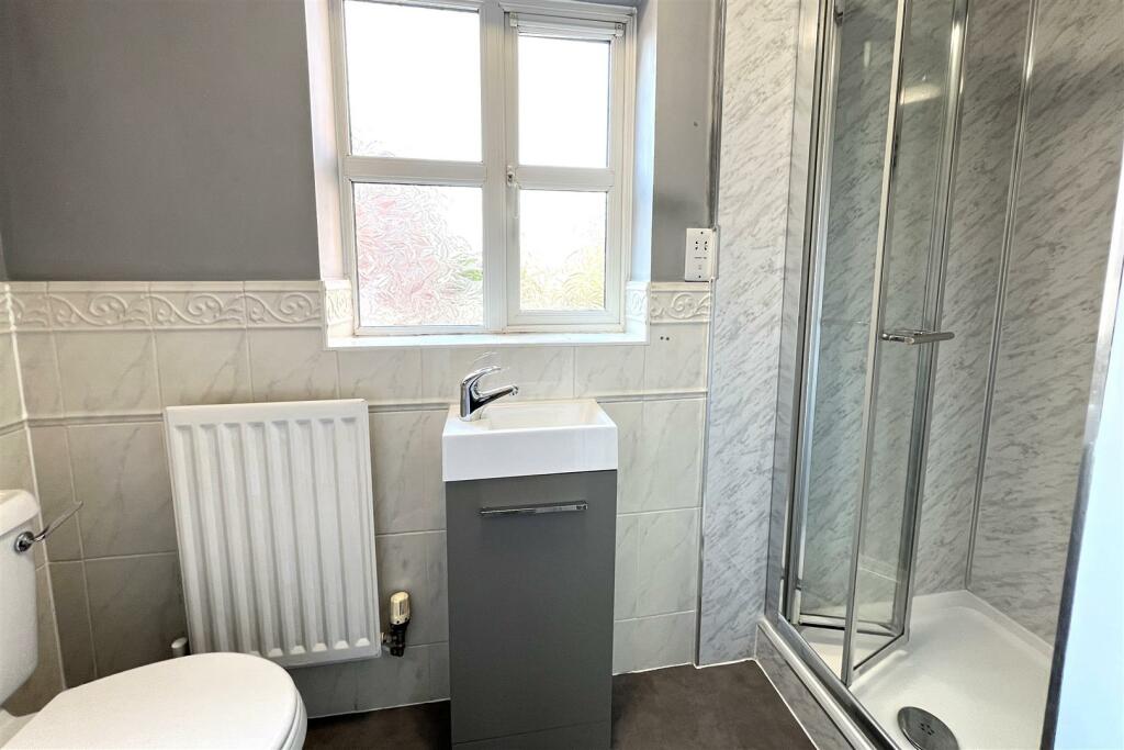 En Suite Shower