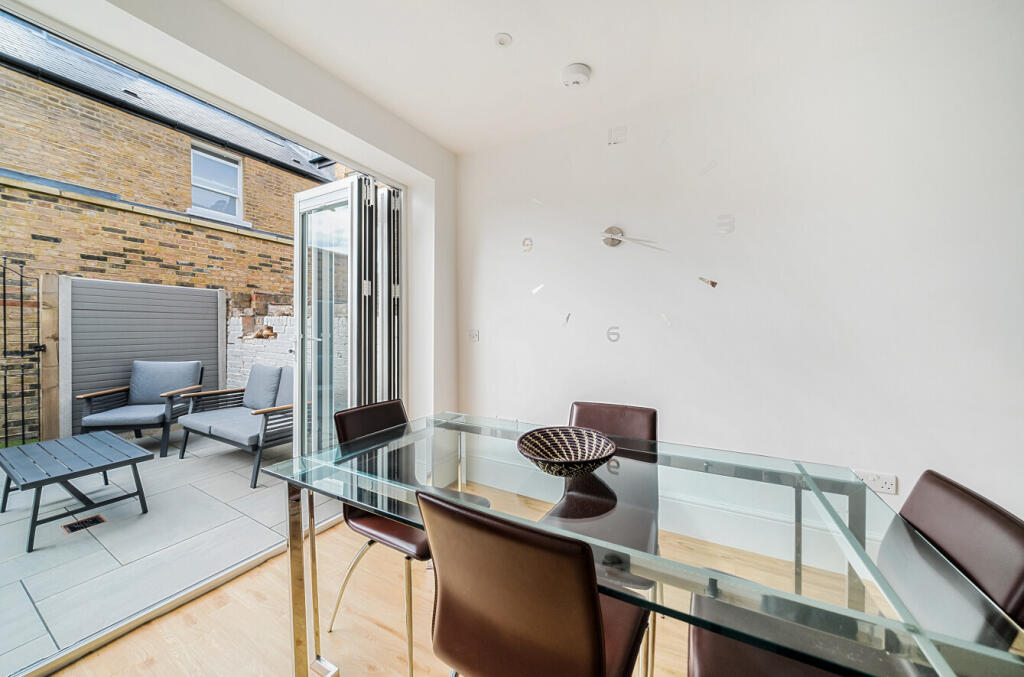 1314444-11-685eb9...