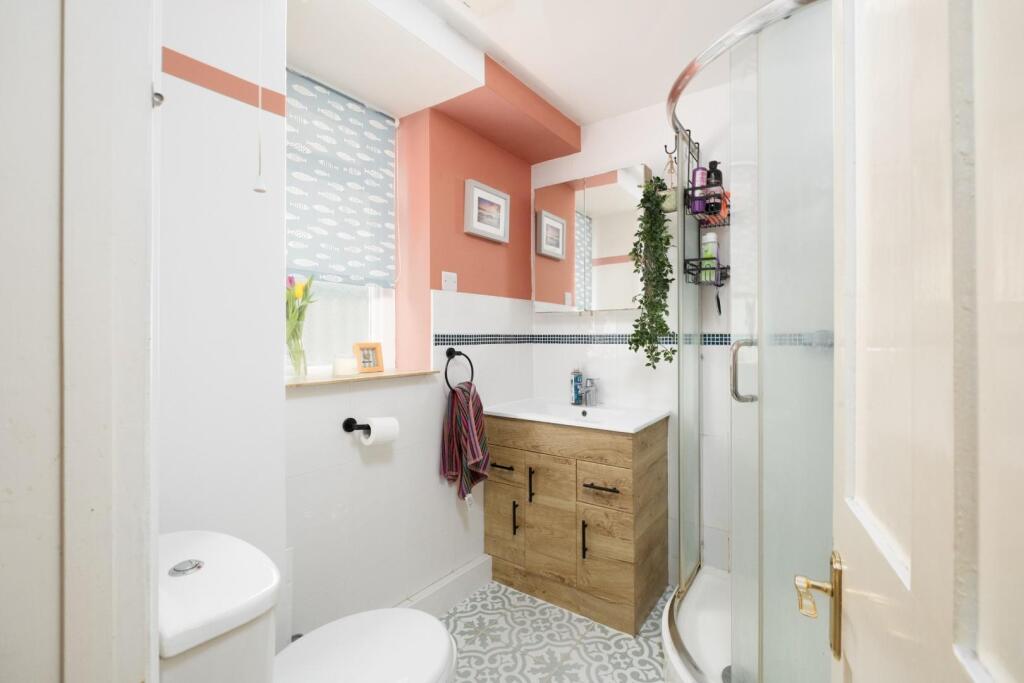 Garden Flat, 7 Cotham Side, BS6--5.jpg