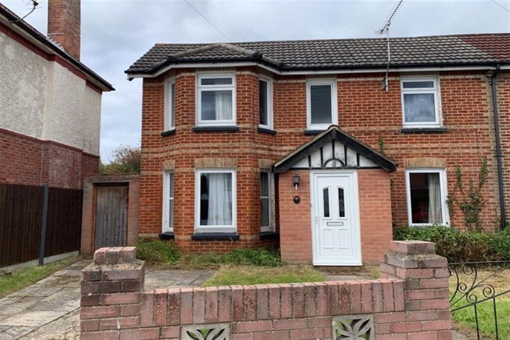 6 bedroom Detached House in Winton