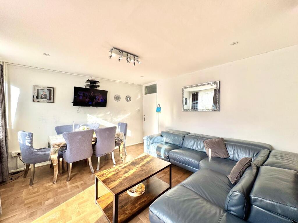 WhatsApp Image 2025-04-11 at 15.26.29 (3).jpeg