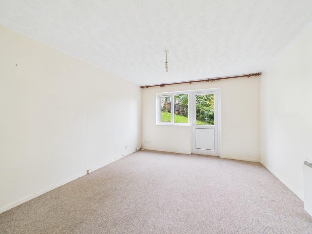 CAM02089G0-PR0576...