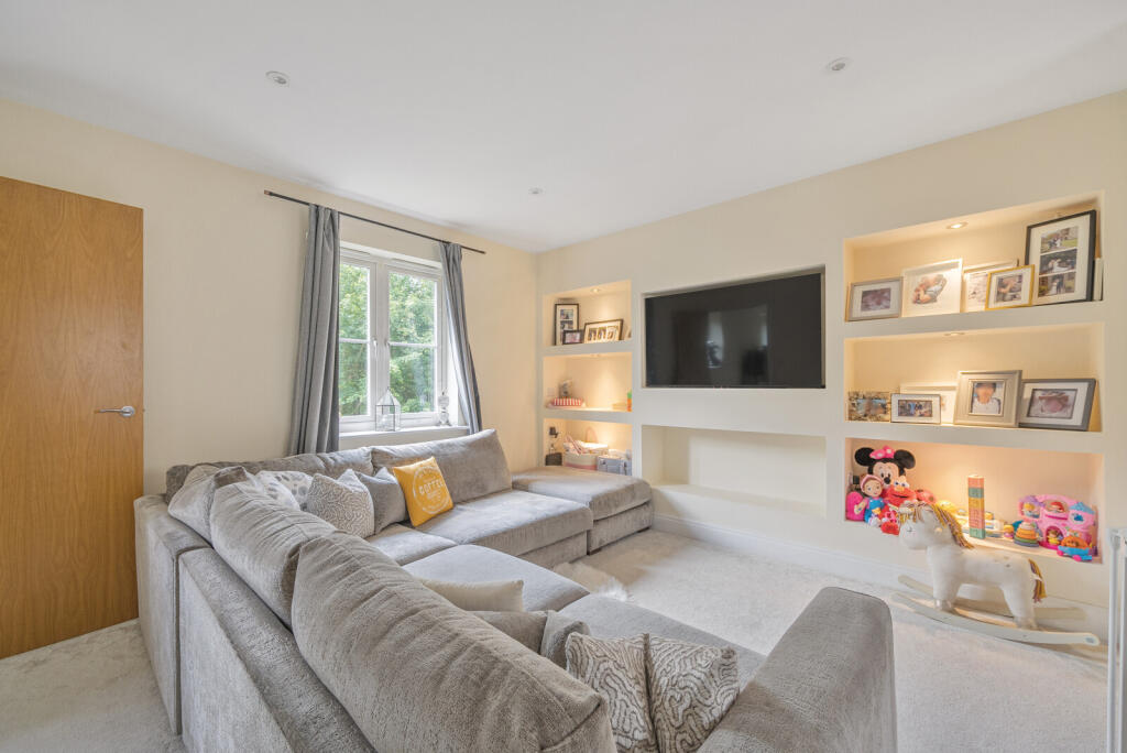 1295095-24-682efe...