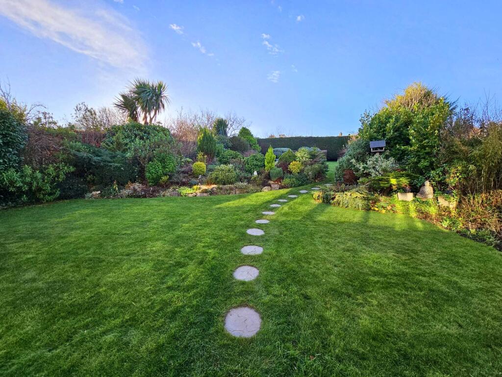 f57c9d09-80cb-4bf5-a9e3-d4b94d9a28e5