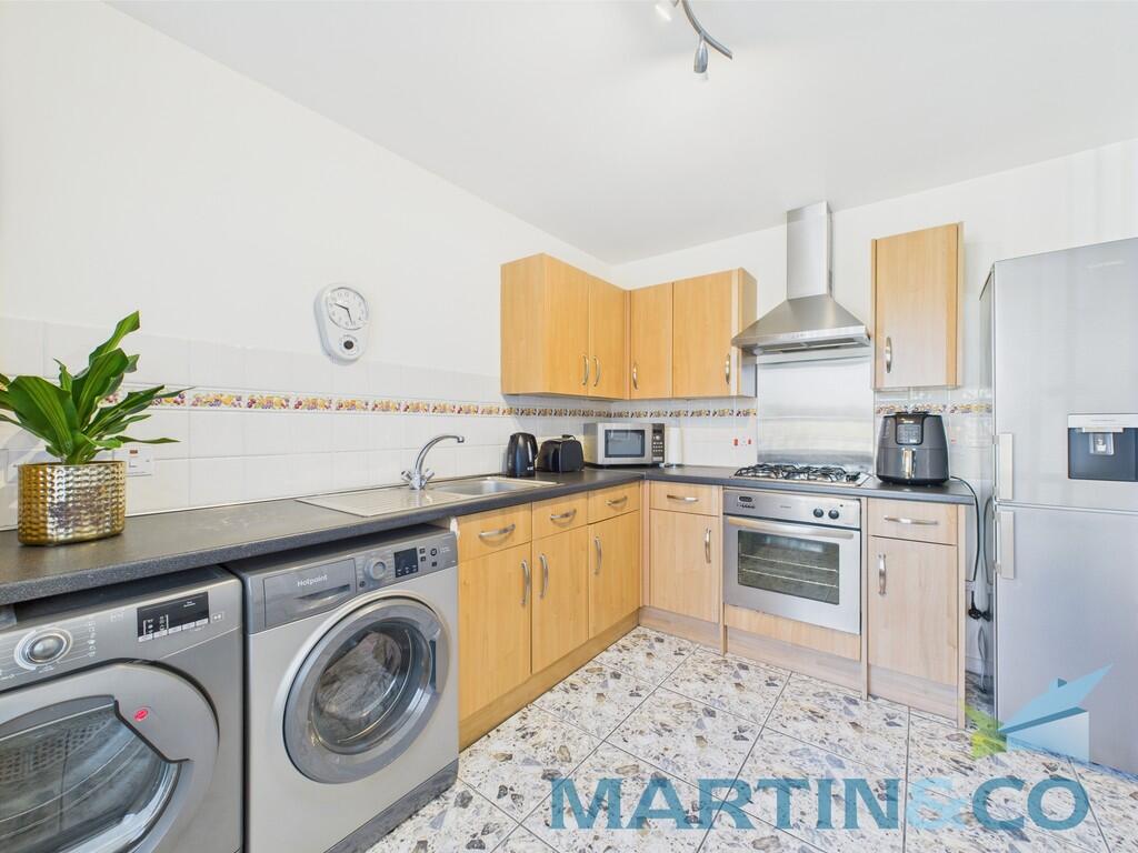 CAM01870G0-PR0165...