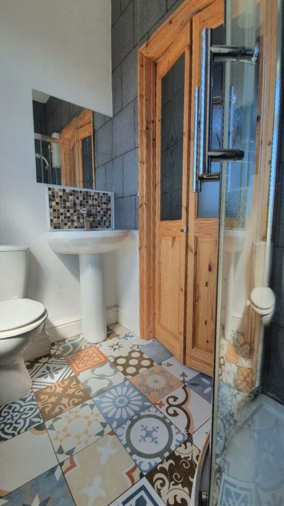 En-suite Shower Room .jpg