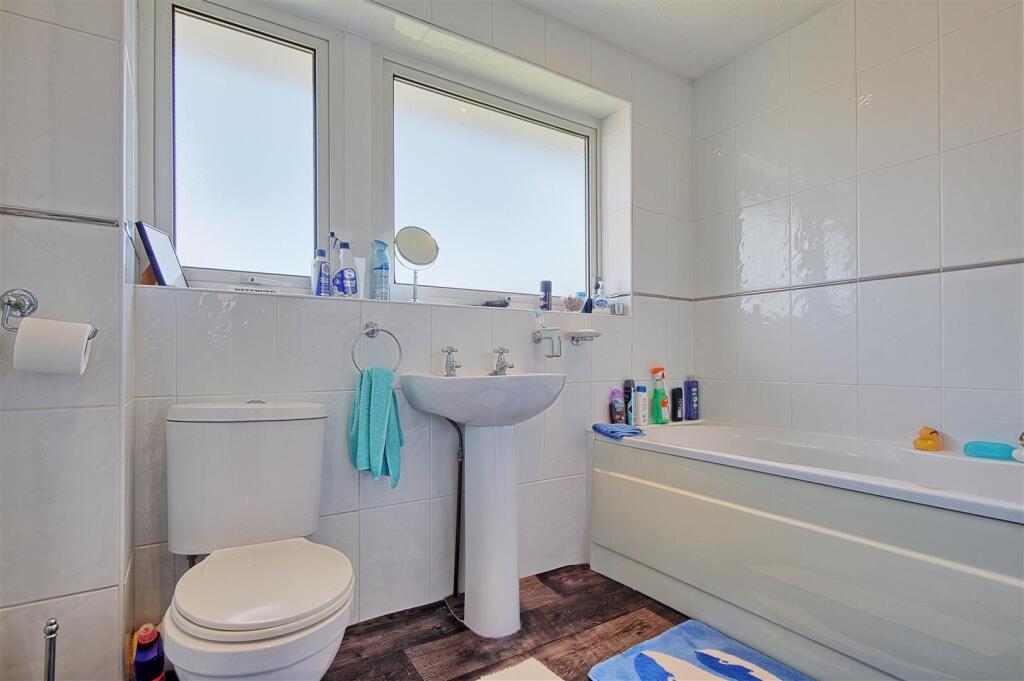 Bathroom.jpg