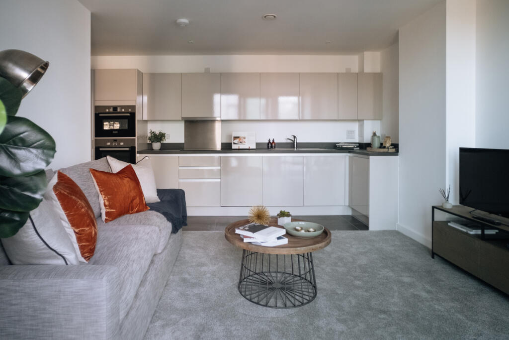 1 Bed Show Flat 34 (2)