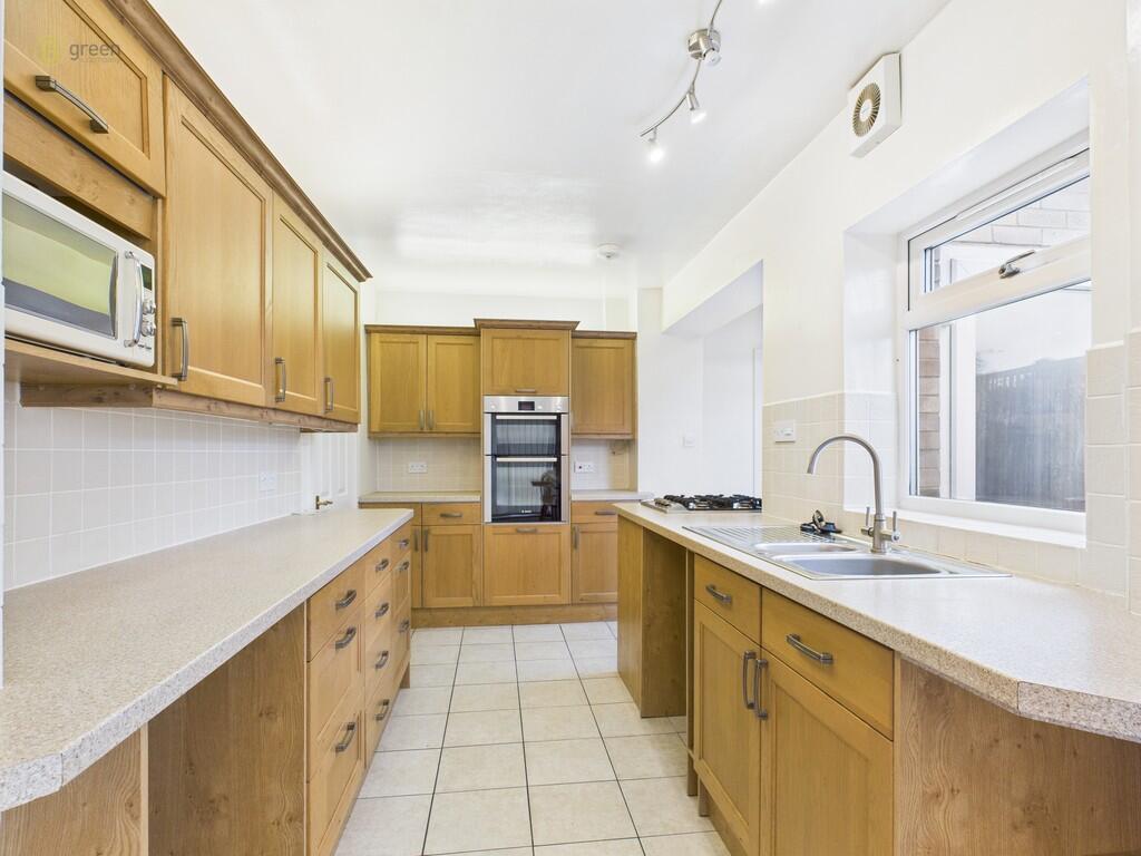 CAM03830G0-PR0202...