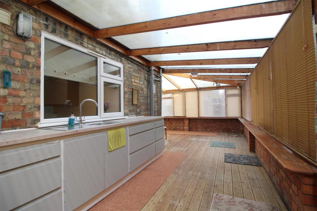 utility area 2 .JPG