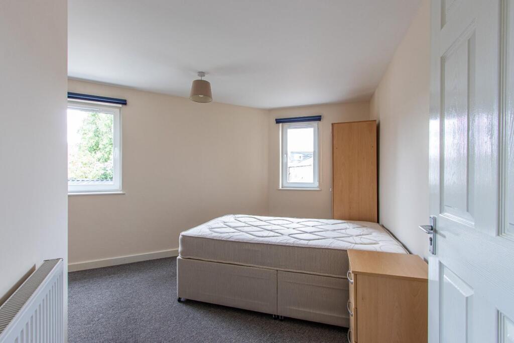 Miskin Street 114A-15.jpg