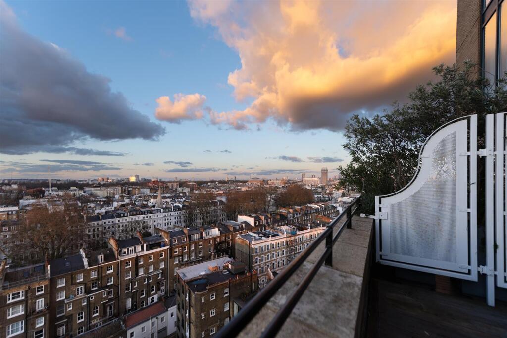 Balcony      .jpg