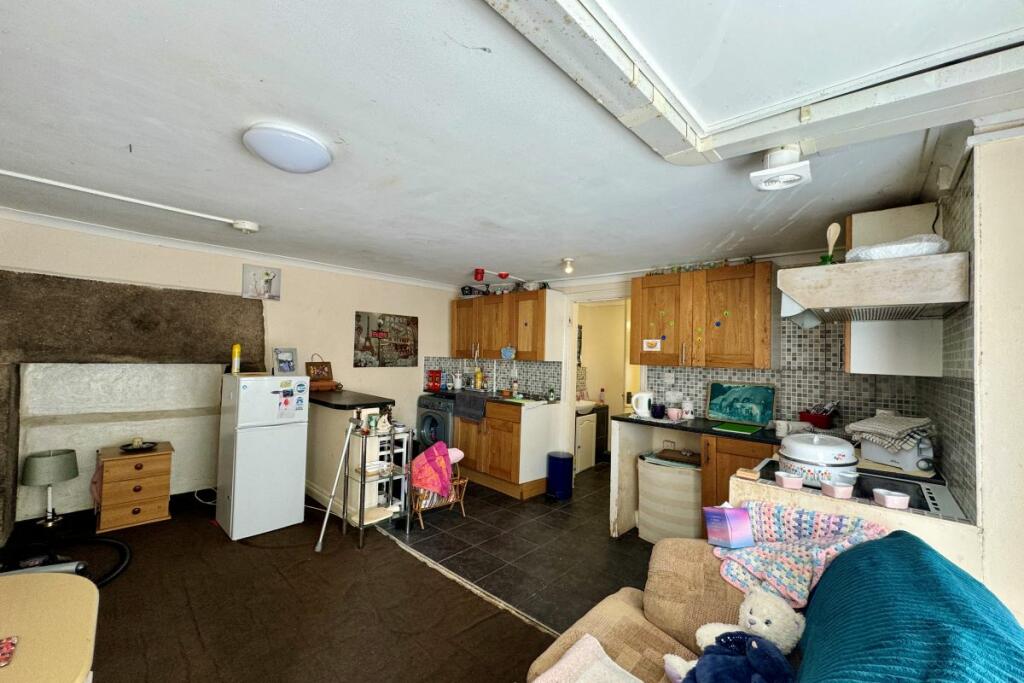 Flat 4