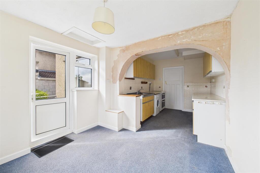 14 Dentwood Grove, Coombe Dingle, Bristol BS9 2QH 