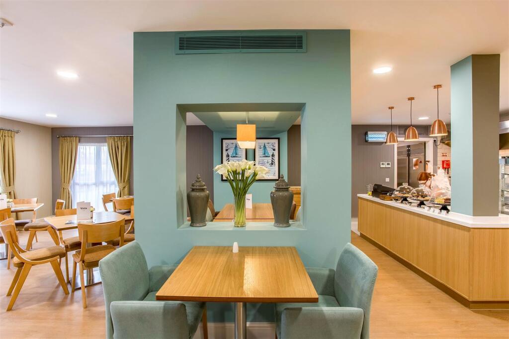 01280_Meadow Court_Internal_056.jpg