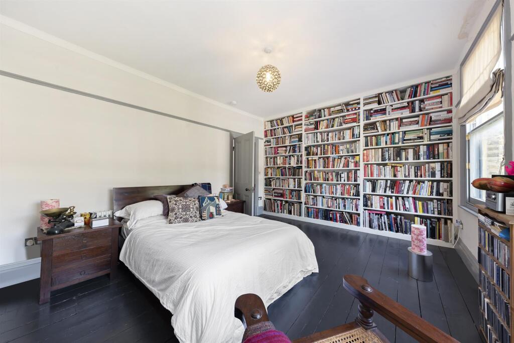 Aston Gray 48 Lyndhurst Grove (15).jpg