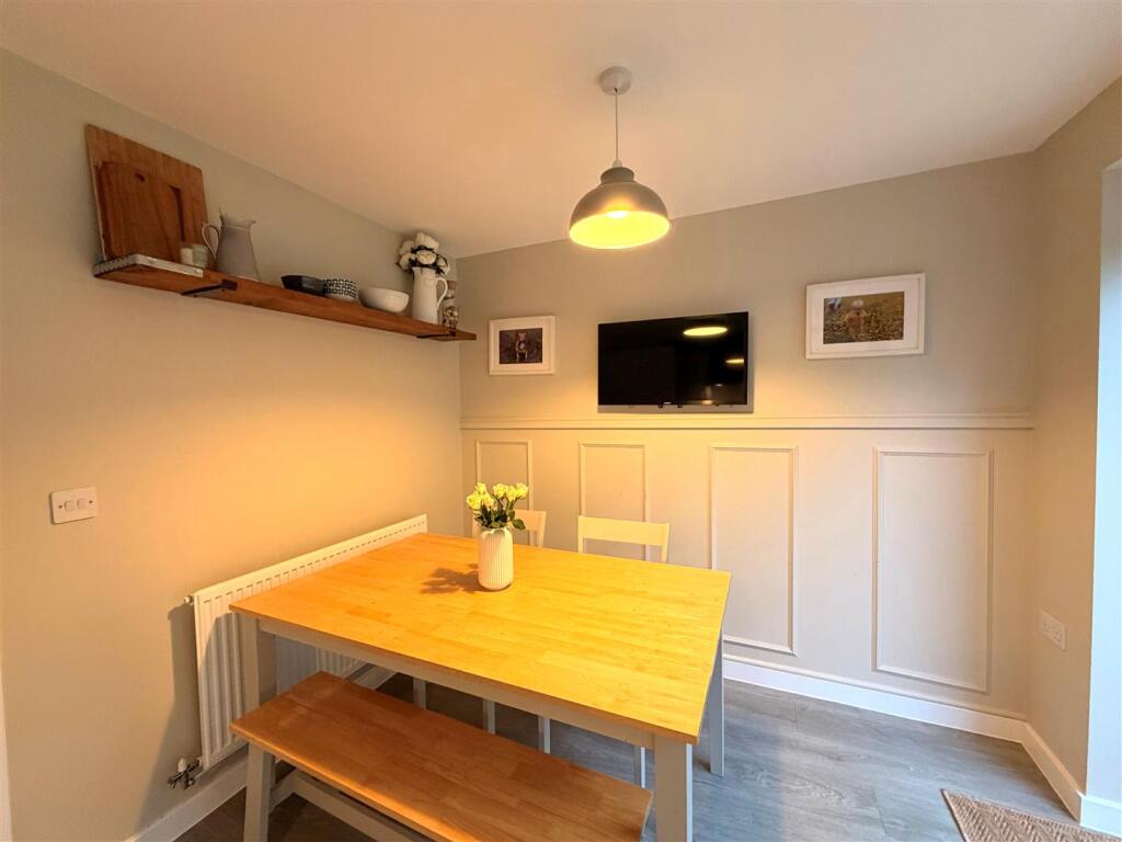 Dining Room.jpg