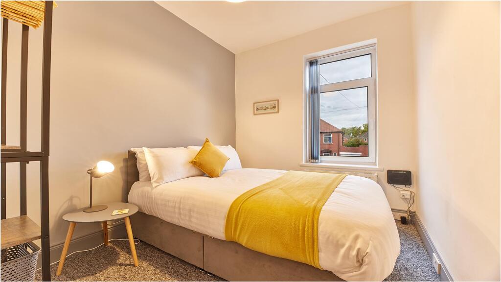 Bedroom 2.2.jpg