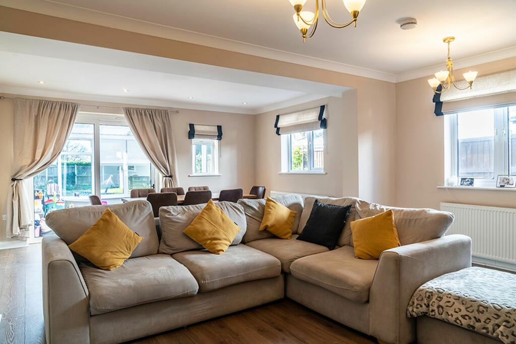 Lounge view 2