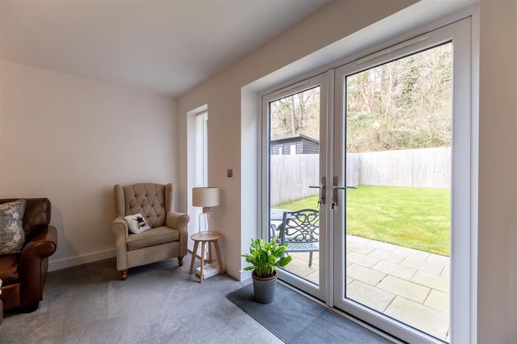 31 Mara Drive-006.jpg