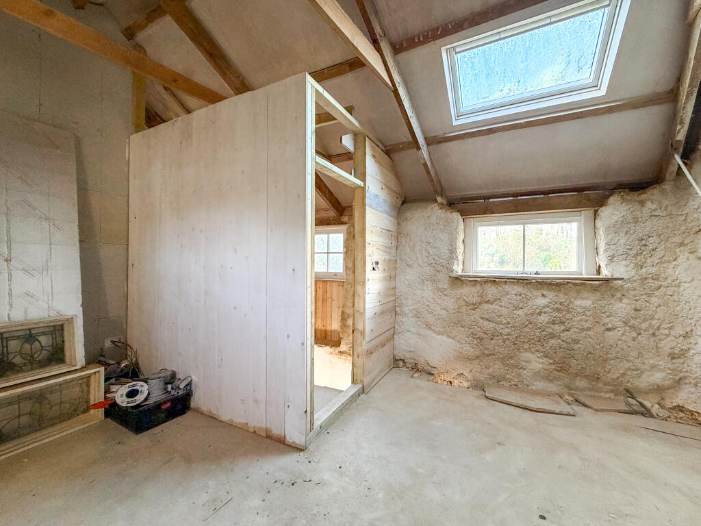 IMG 1952 T202512101736.jpg