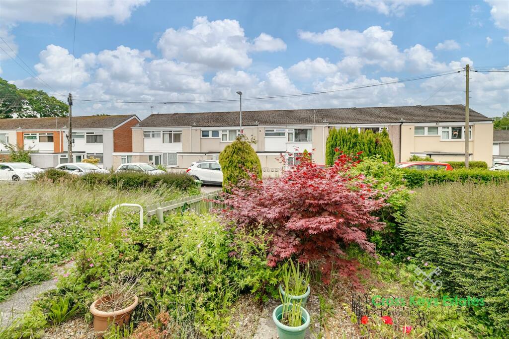 Front &amp; Rear Gardens