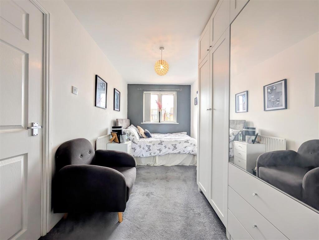2nd bedroom 1.jpg