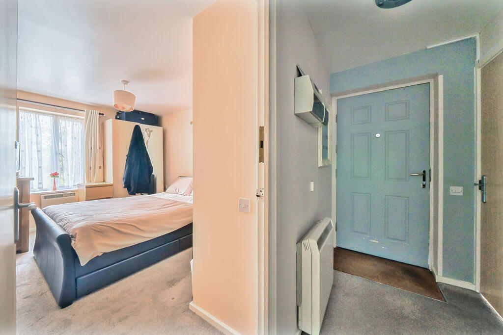 1301186-15-683823...