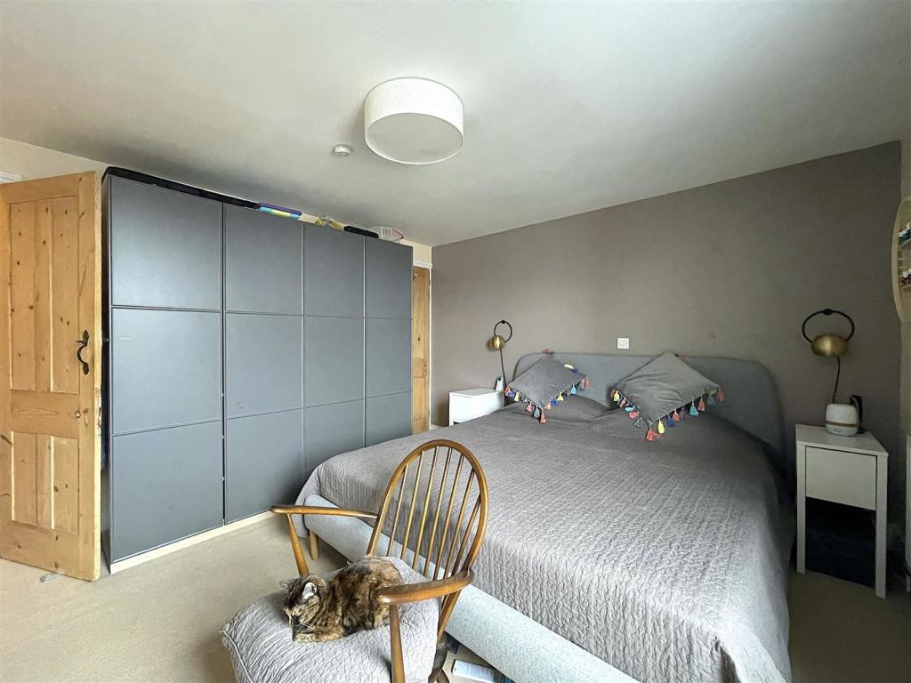 Bedroom One (2).jpeg
