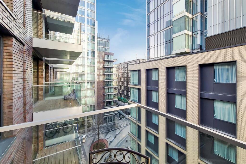 2_Balcony 1-0.jpg