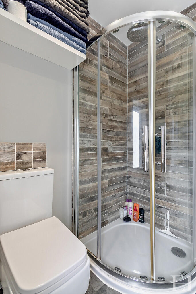 8660207-interiorW...