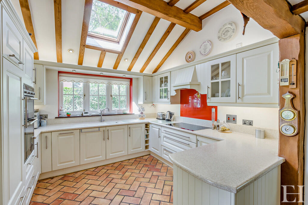 8647829-interiorW...