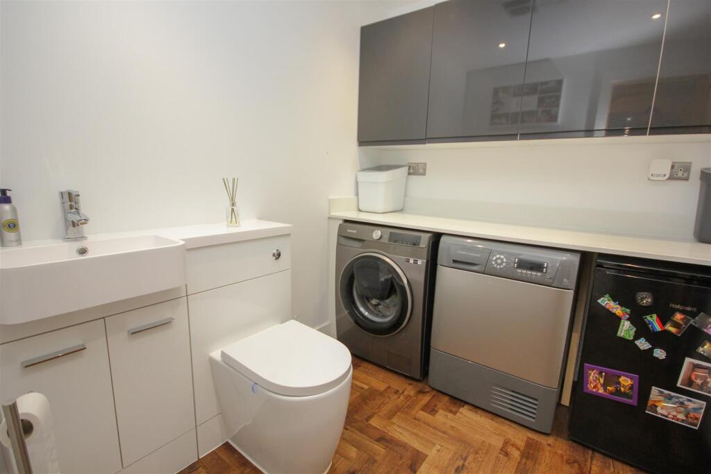 Utility Cloakroom.jpg