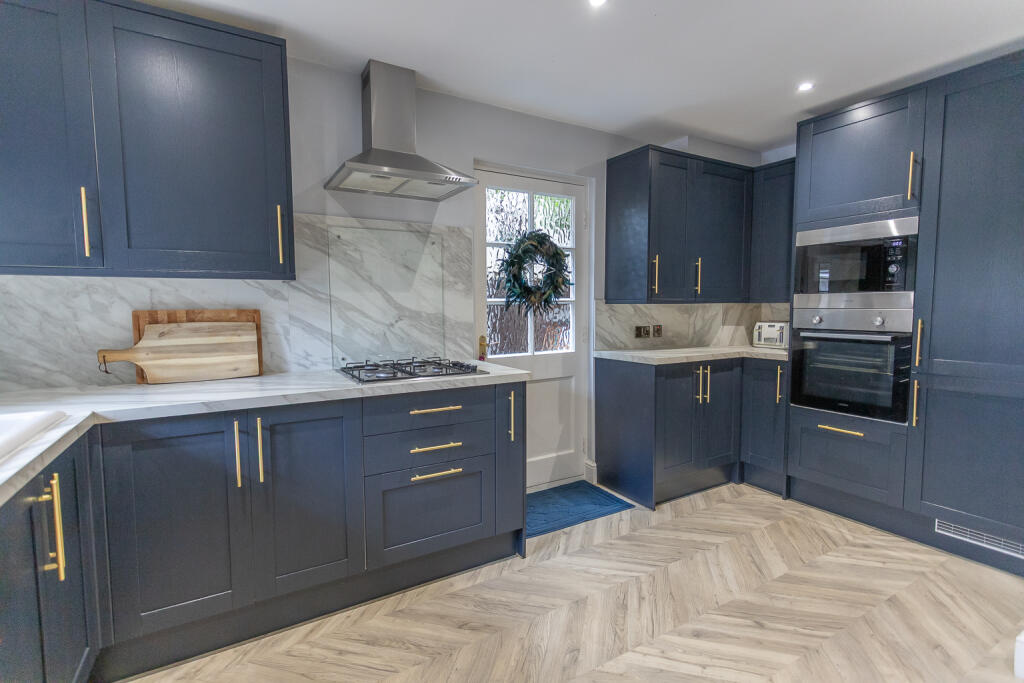 Re-fitted Kitchen/breakfast Room