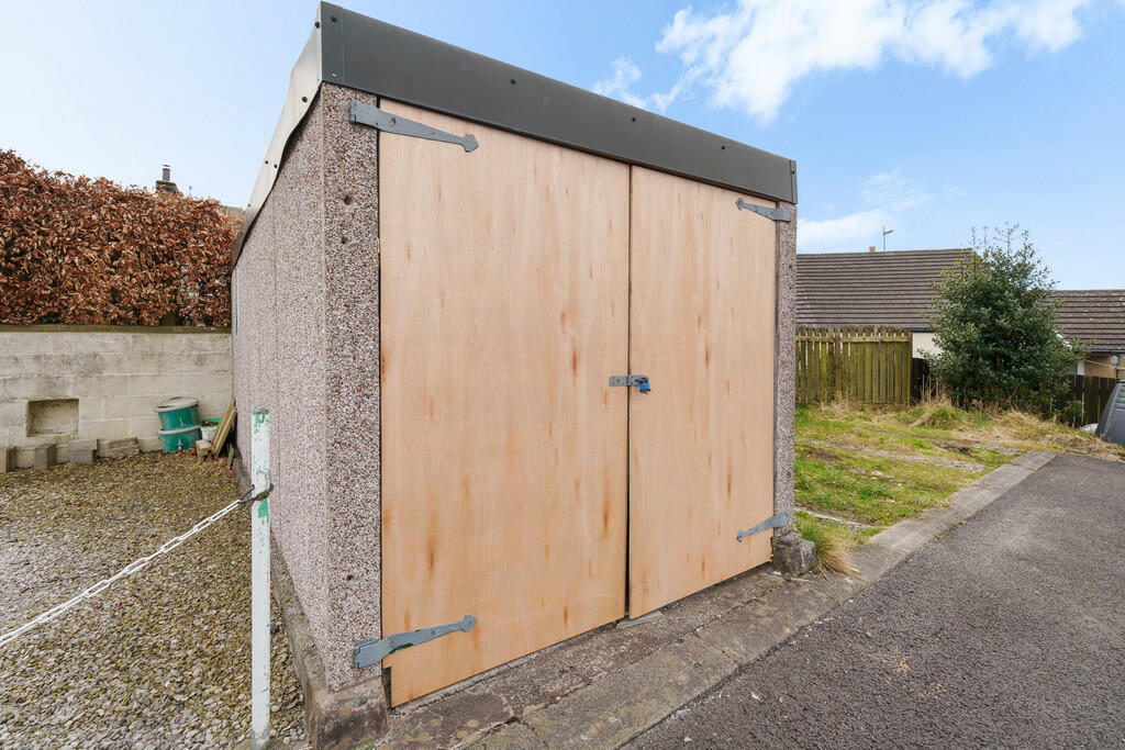 Detached Garage