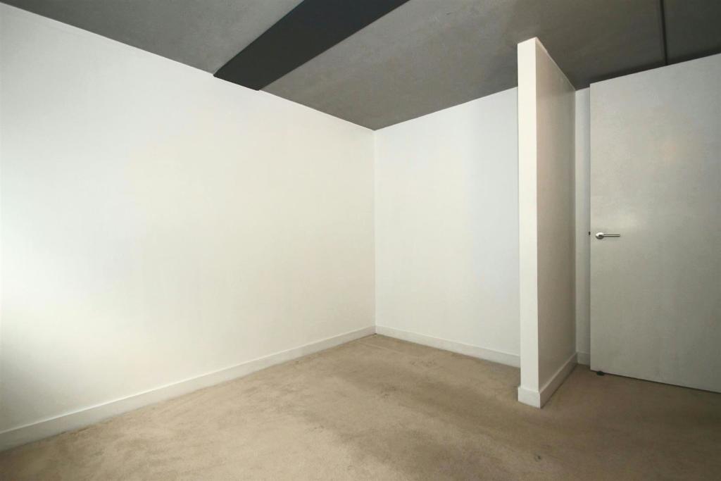 Bedroom 1 Aspect 2