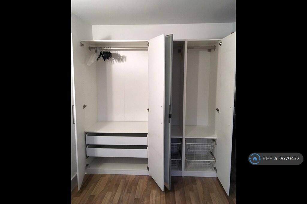 Bedroom Wardrobe