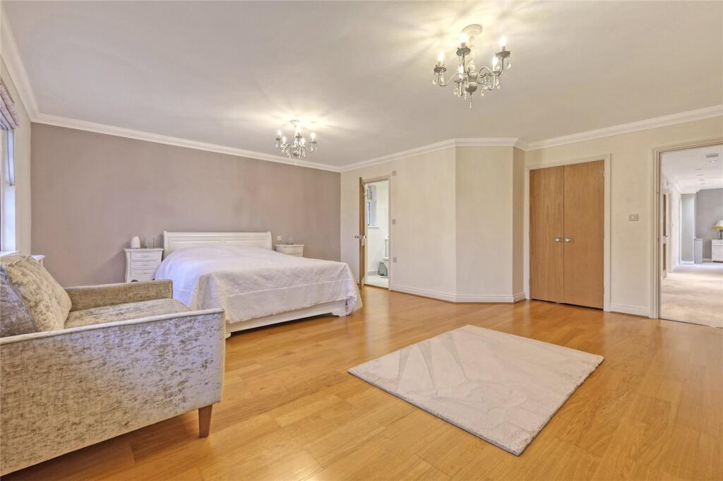 Principal Bedroom