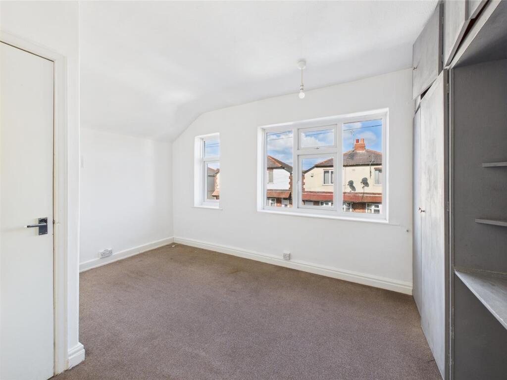 Bedroom: