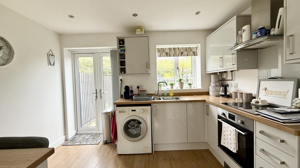 Kitchen/dining ro...