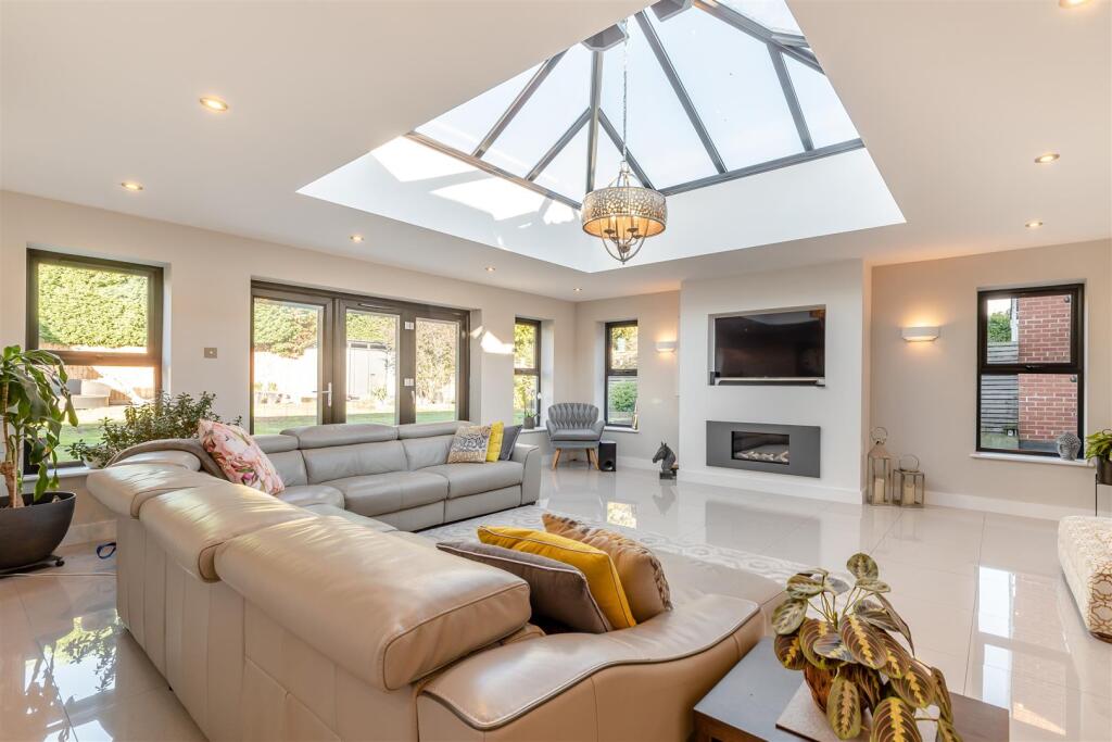 8661993-interior43.jpg