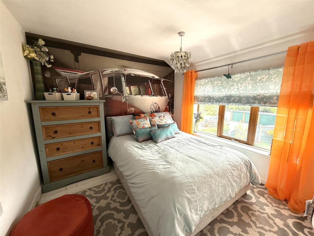 22 CHAD BED 2.jpeg